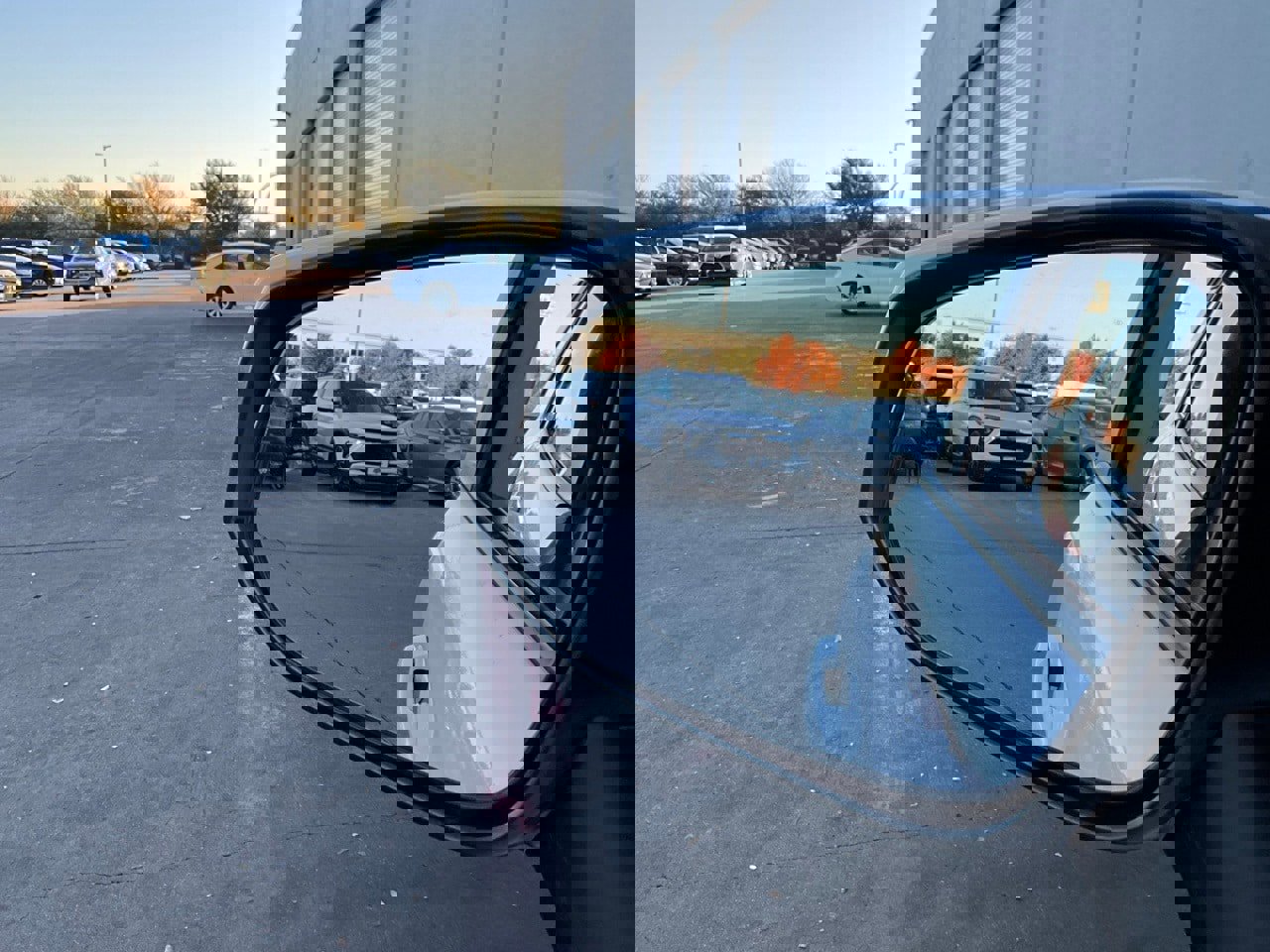 Used 2025 Toyota RAV4 XLE image 19