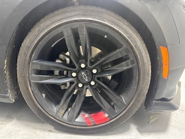Used 2023 Chevrolet Camaro LT w/ Redline Edition RWD image 4