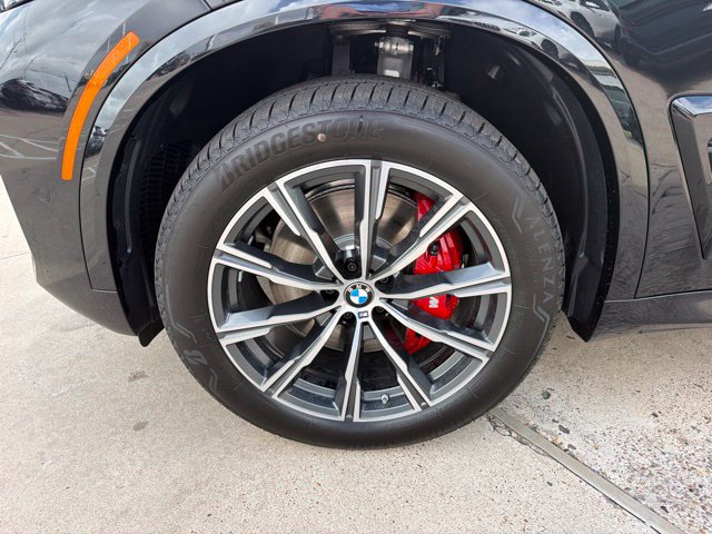 New 2026 BMW X5 xDrive40i w/ M Sport Package AWD/4WD image 12