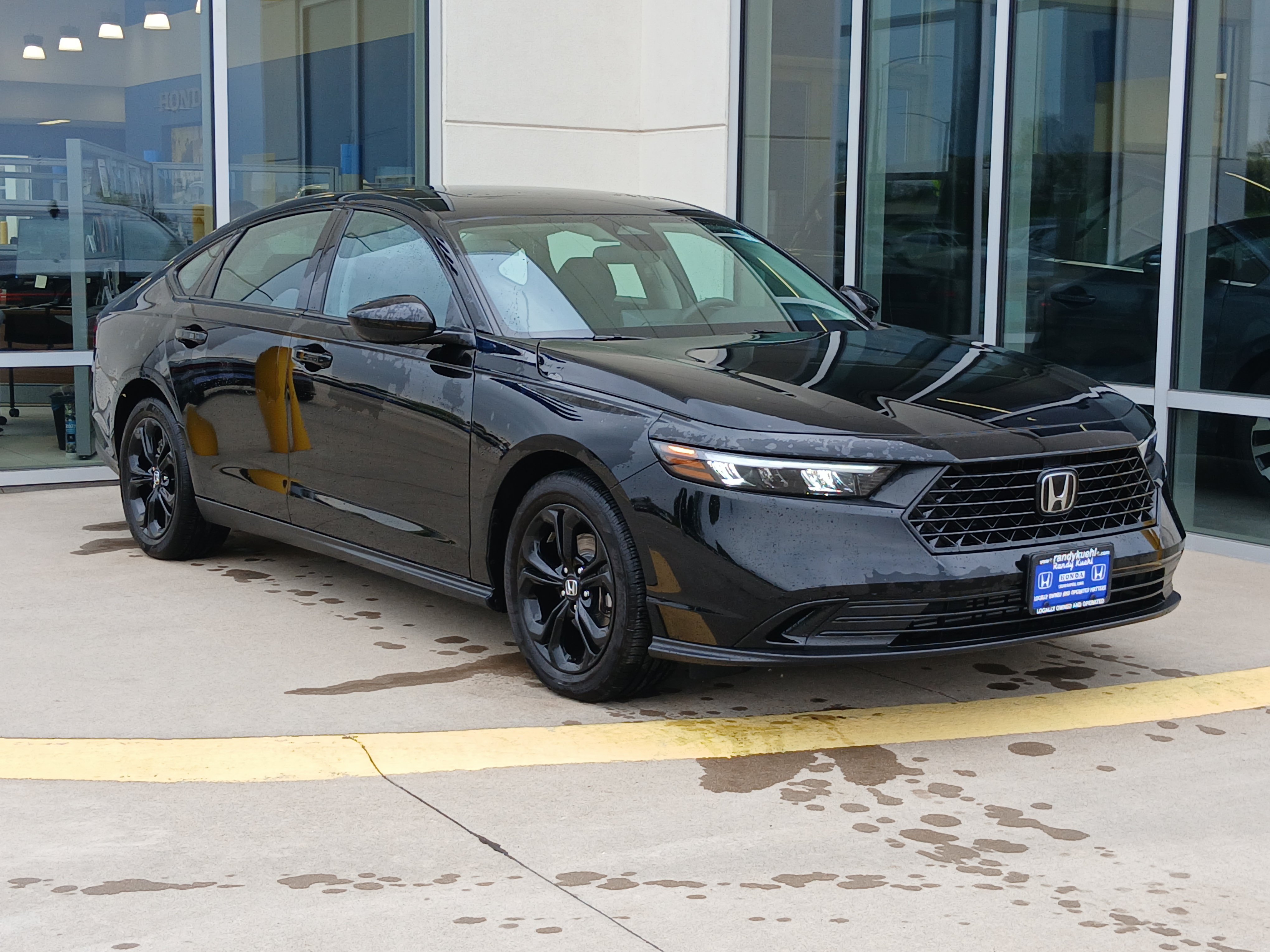Used 2025 Honda Accord SE image 5