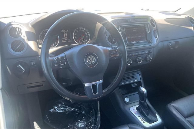 Used 2017 Volkswagen Tiguan S AWD/4WD image 13