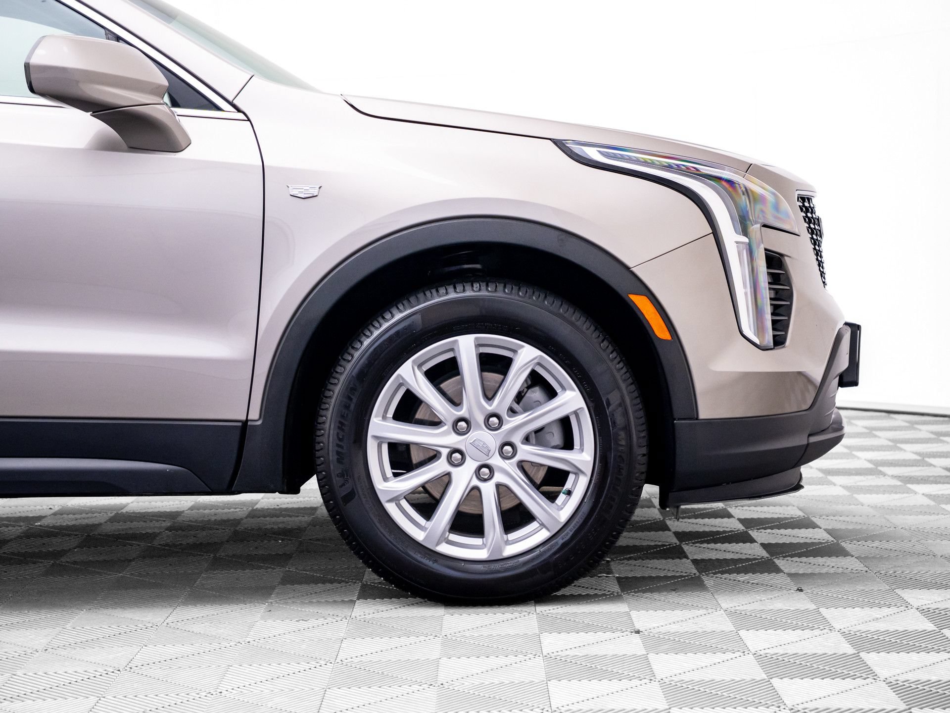 Certified 2022 Cadillac XT4 Luxury w/ Cold Weather Package AWD/4WD image 35