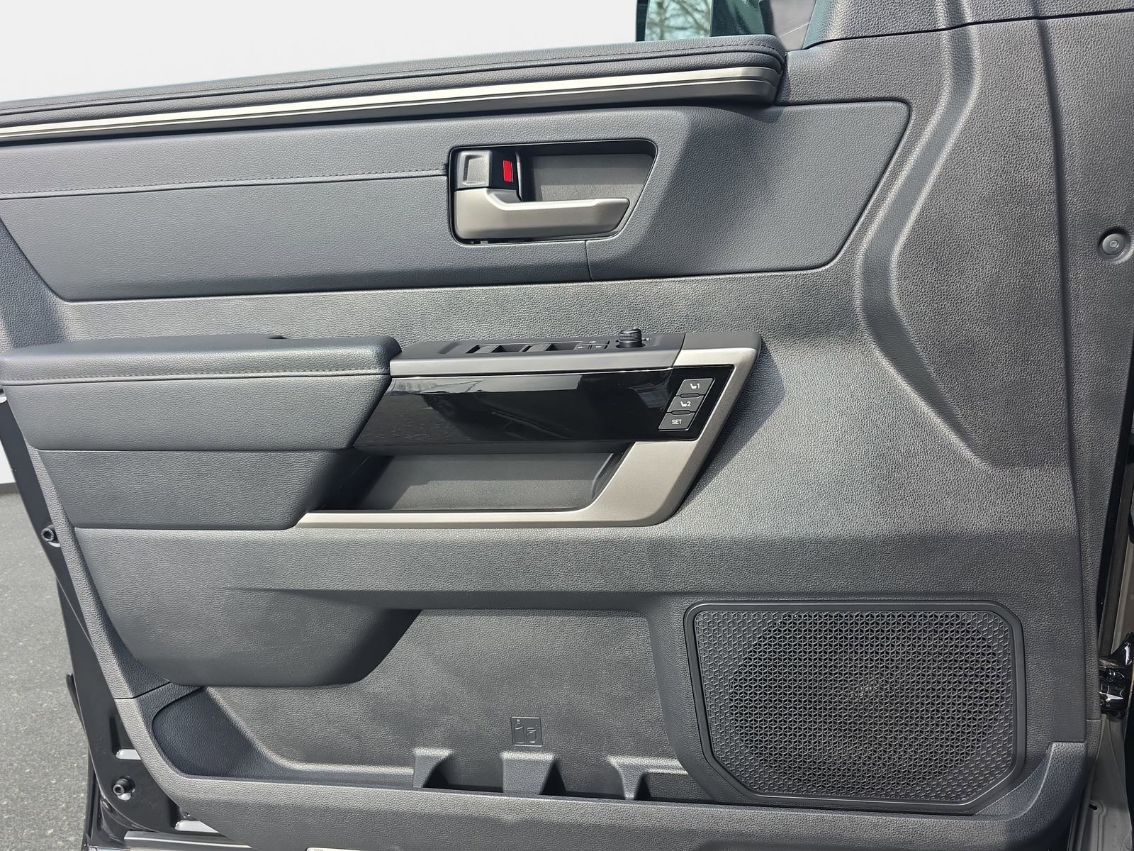 Used 2023 Toyota Tundra Limited image 26