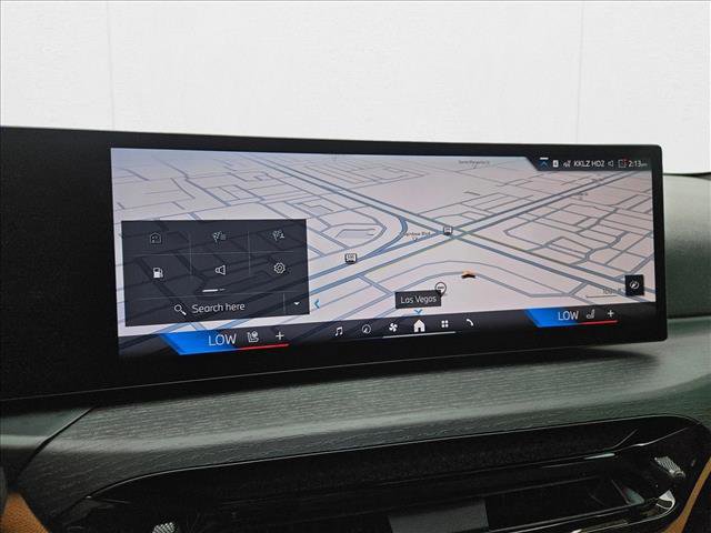 New 2025 BMW 330i Sedan w/ Premium Package image 12