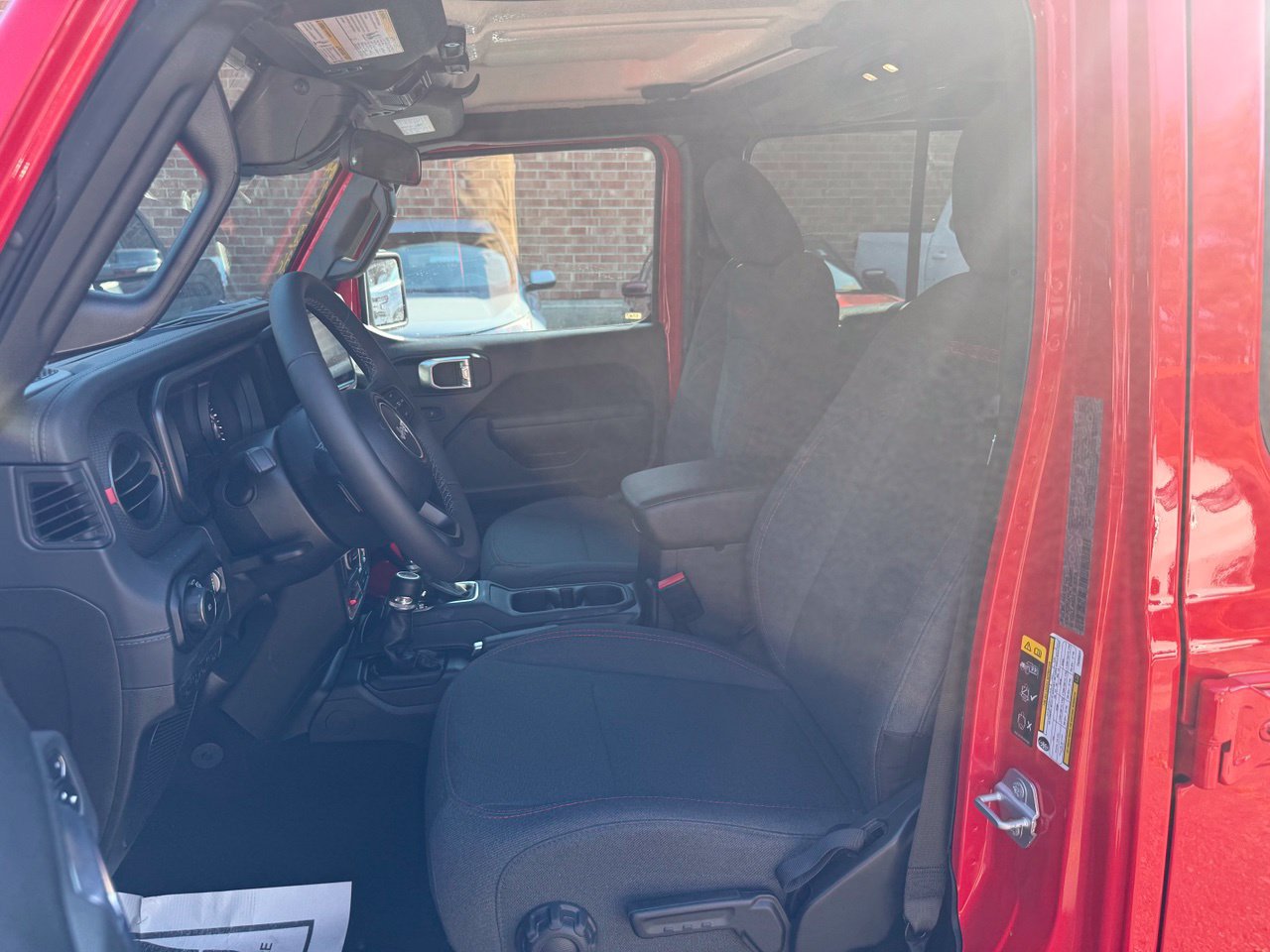 Used 2026 Jeep Wrangler Unlimited Rubicon AWD/4WD image 9