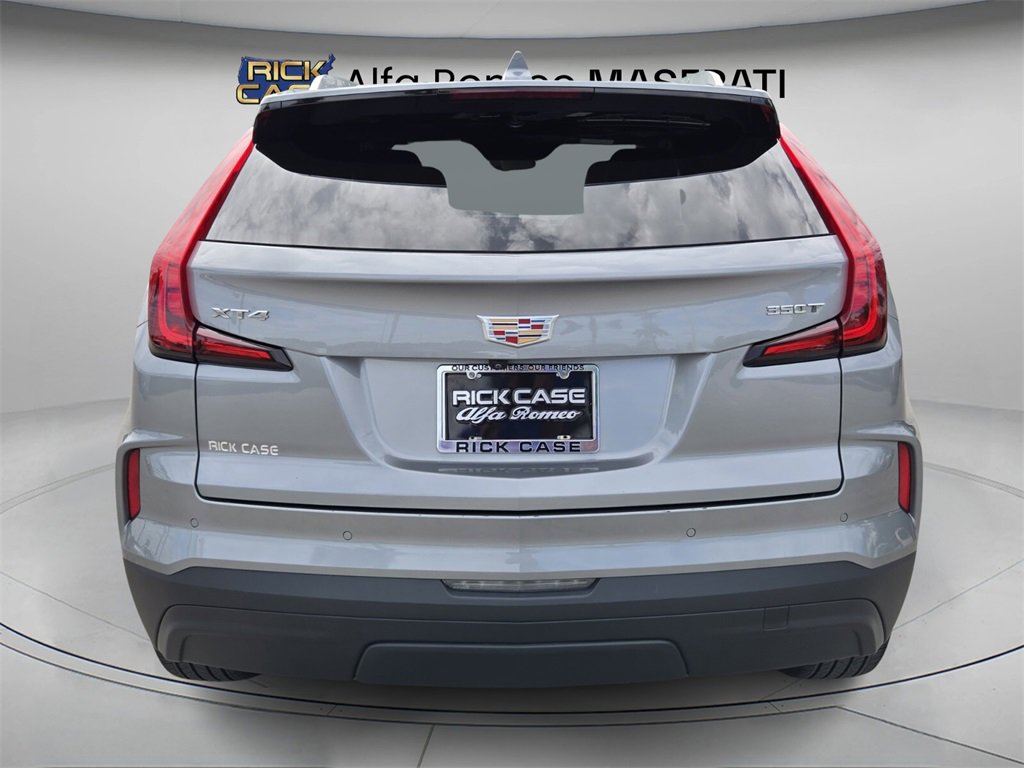 Used 2024 Cadillac XT4 Luxury w/ Cold Weather Package image 6