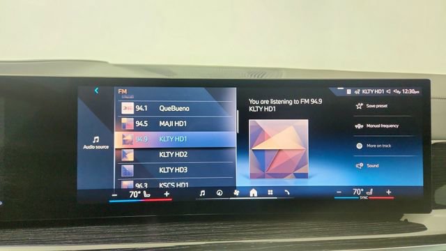 Used 2025 BMW X5 xDrive40i w/ M Sport Package image 49