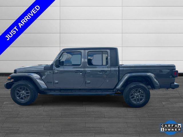 Used 2024 Jeep Gladiator Sport AWD/4WD image 7