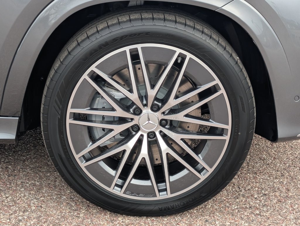 New 2026 Mercedes-Benz GLE 53 AMG 4MATIC Coupe image 9
