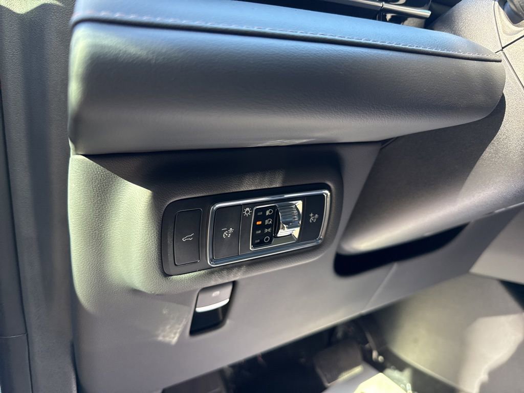 New 2026 Lincoln Nautilus Reserve w/ Jet Appearance Package image 18