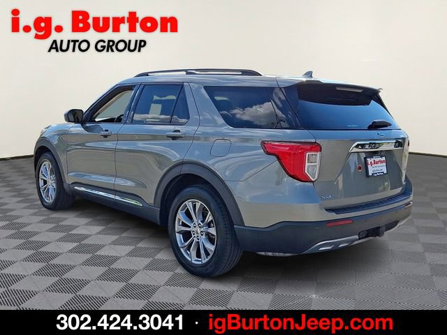 Used 2020 Ford Explorer XLT w/ Equipment Group 202A AWD/4WD image 4