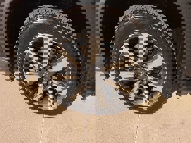 Certified 2025 Honda Pilot Touring image 9