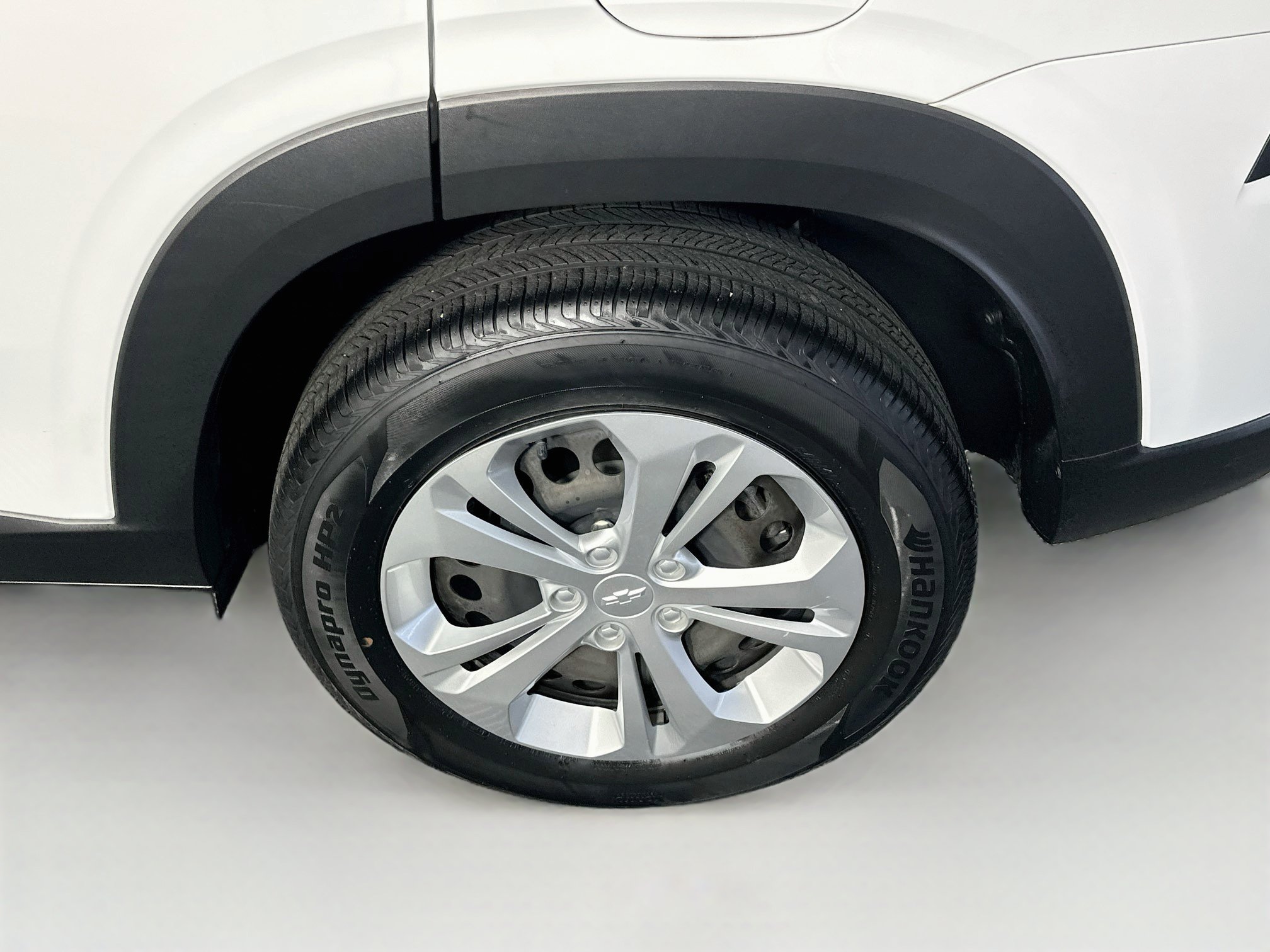 Used 2024 Chevrolet Trax LS FWD image 11