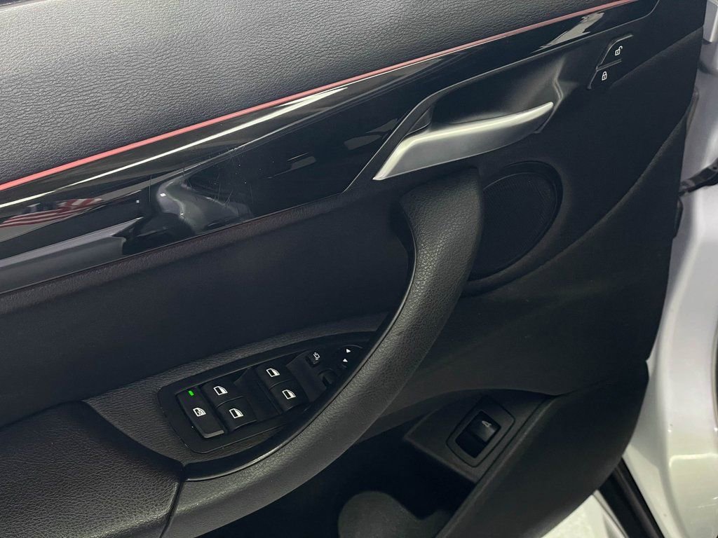 Used 2020 BMW X1 xDrive28i image 17