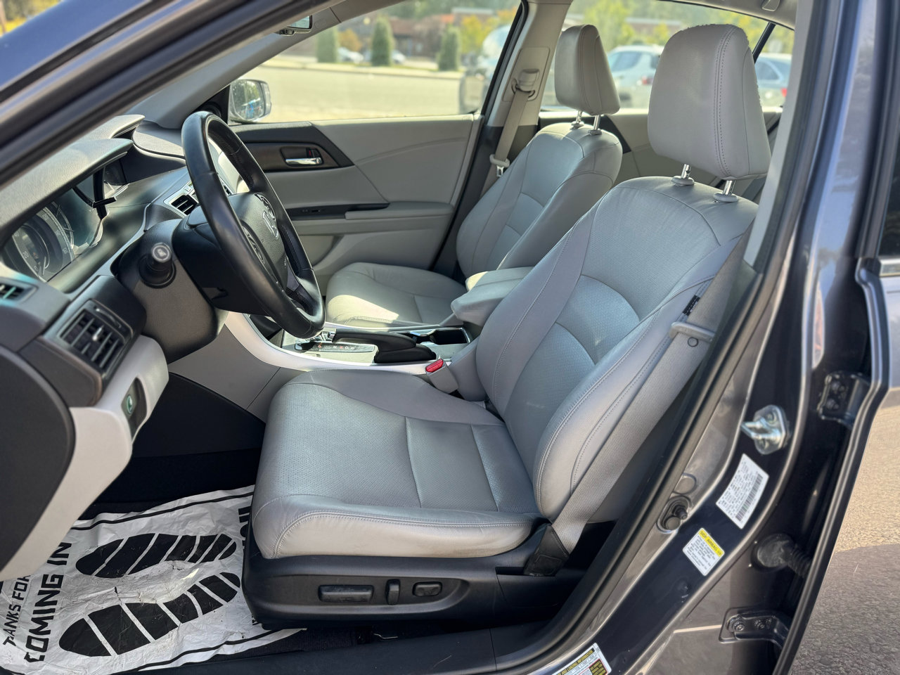 Used 2013 Honda Accord Touring image 17