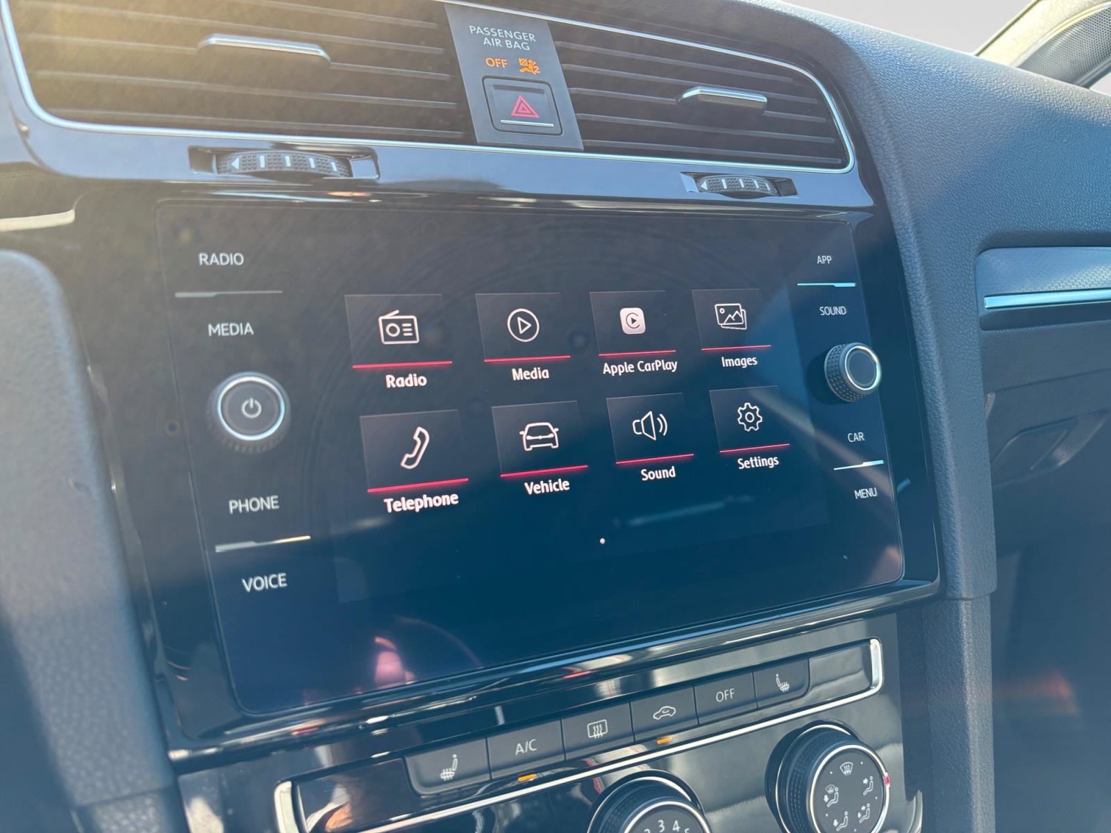 Used 2018 Volkswagen GTI SE w/ SE Leather Package FWD image 25