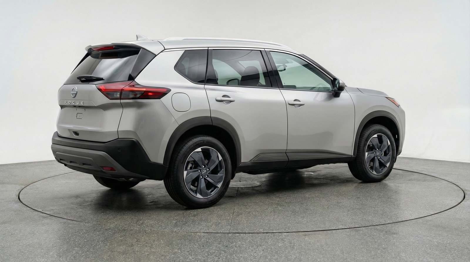 Used 2025 Nissan Rogue SV AWD/4WD image 9