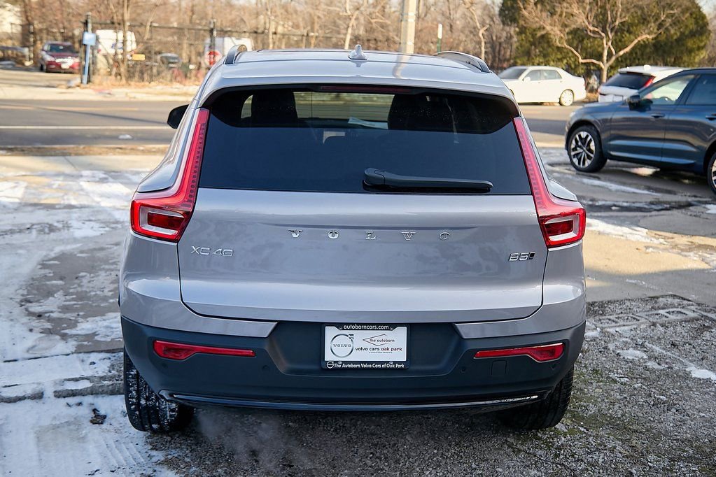 New 2026 Volvo XC40 B5 Ultra w/ Protection Package Premier image 8