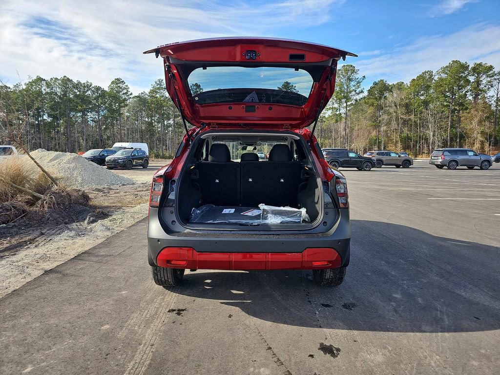 New 2026 Nissan Kicks SV w/ Charging Package FWD image 17