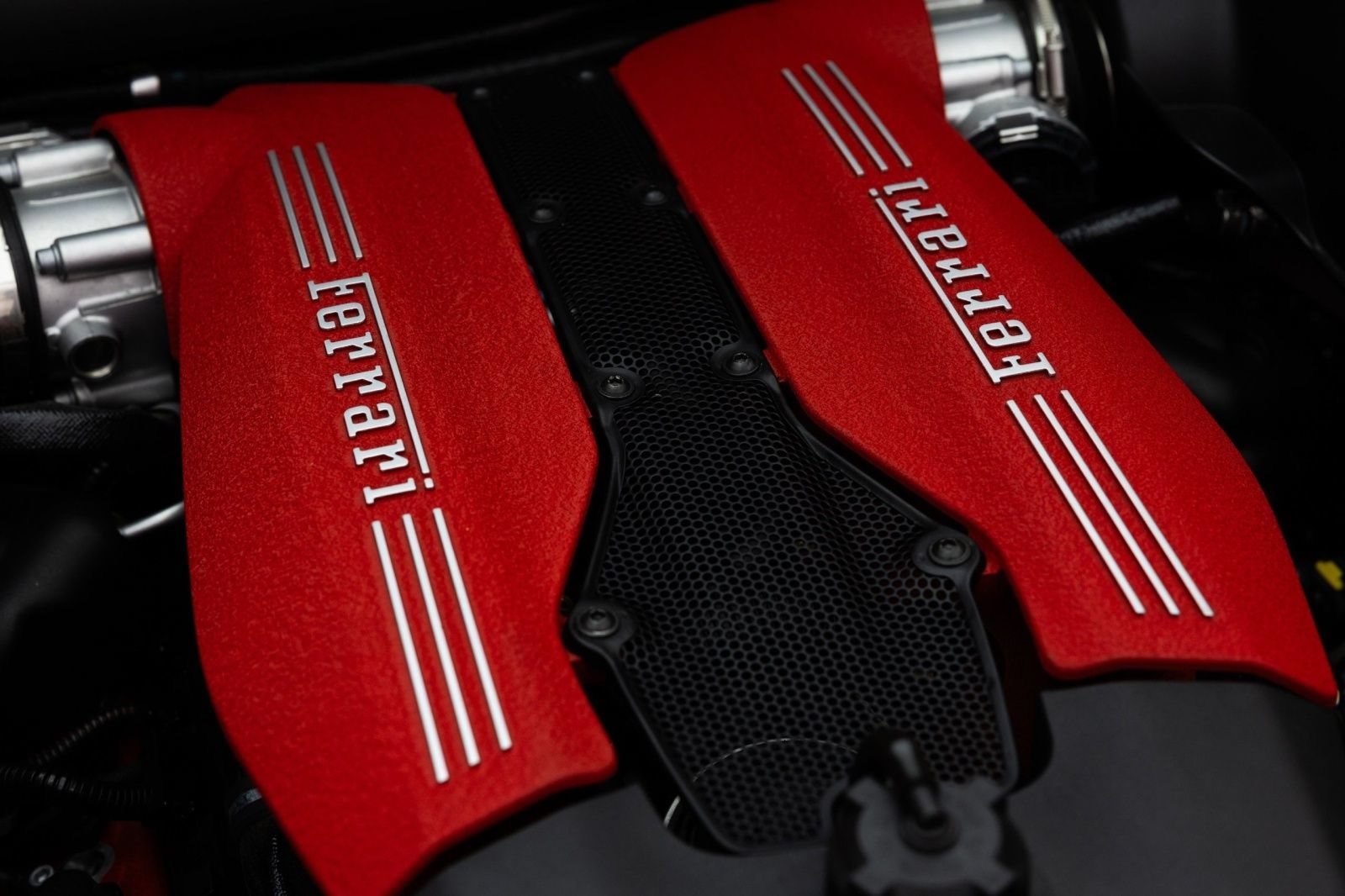 Used 2019 Ferrari 488 GTB RWD image 19