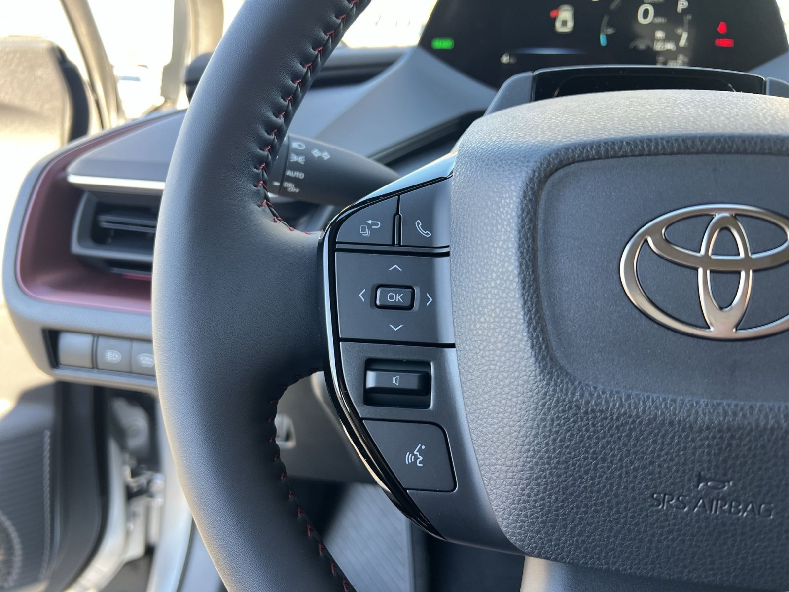 New 2026 Toyota Prius Plug-In Hybrid FWD image 23