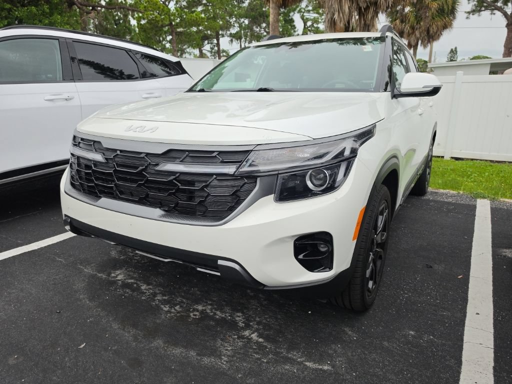 Certified 2024 Kia Seltos X-Line AWD/4WD image 6