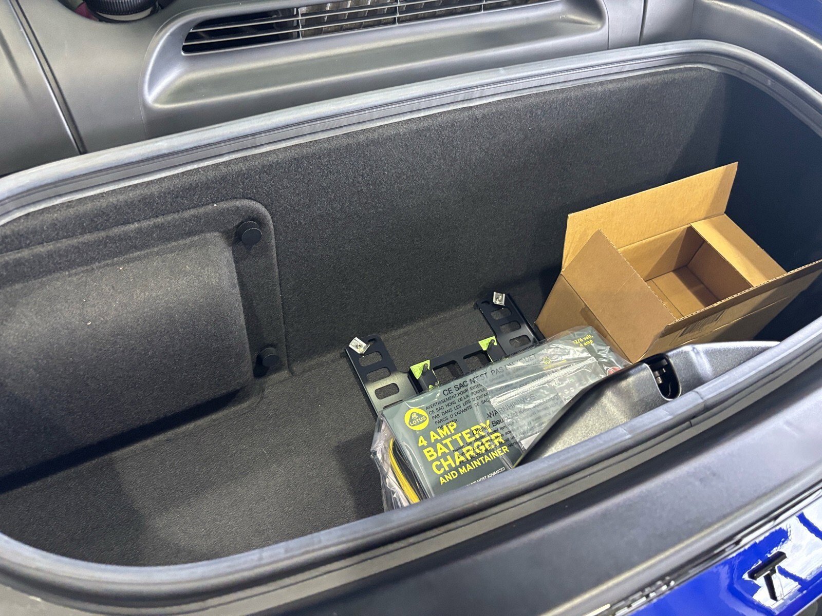 New 2025 Lotus Emira image 18