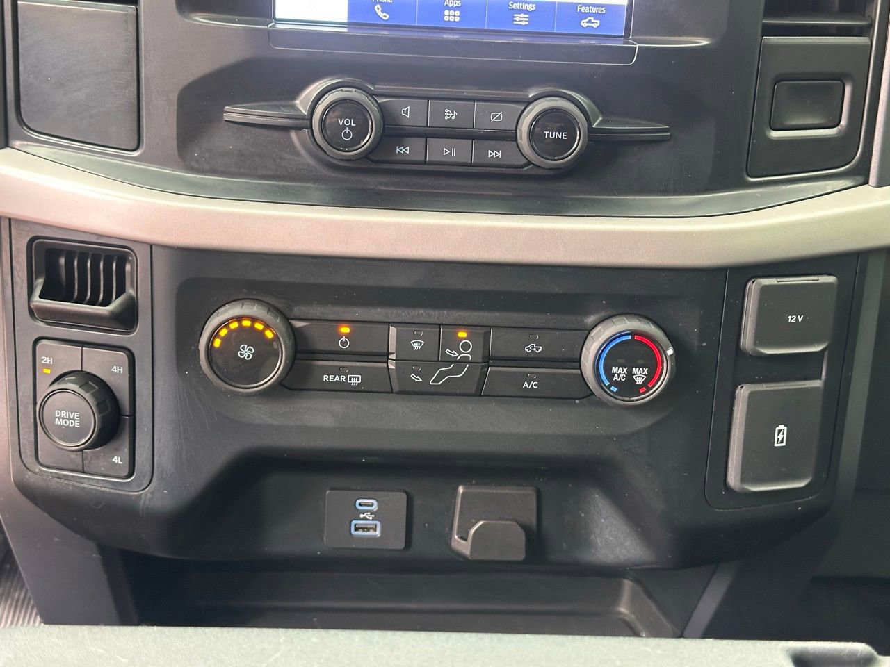 Used 2023 Ford F150 XLT image 32