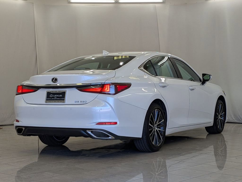 Used 2025 Lexus ES 350 w/ Premium Package image 9