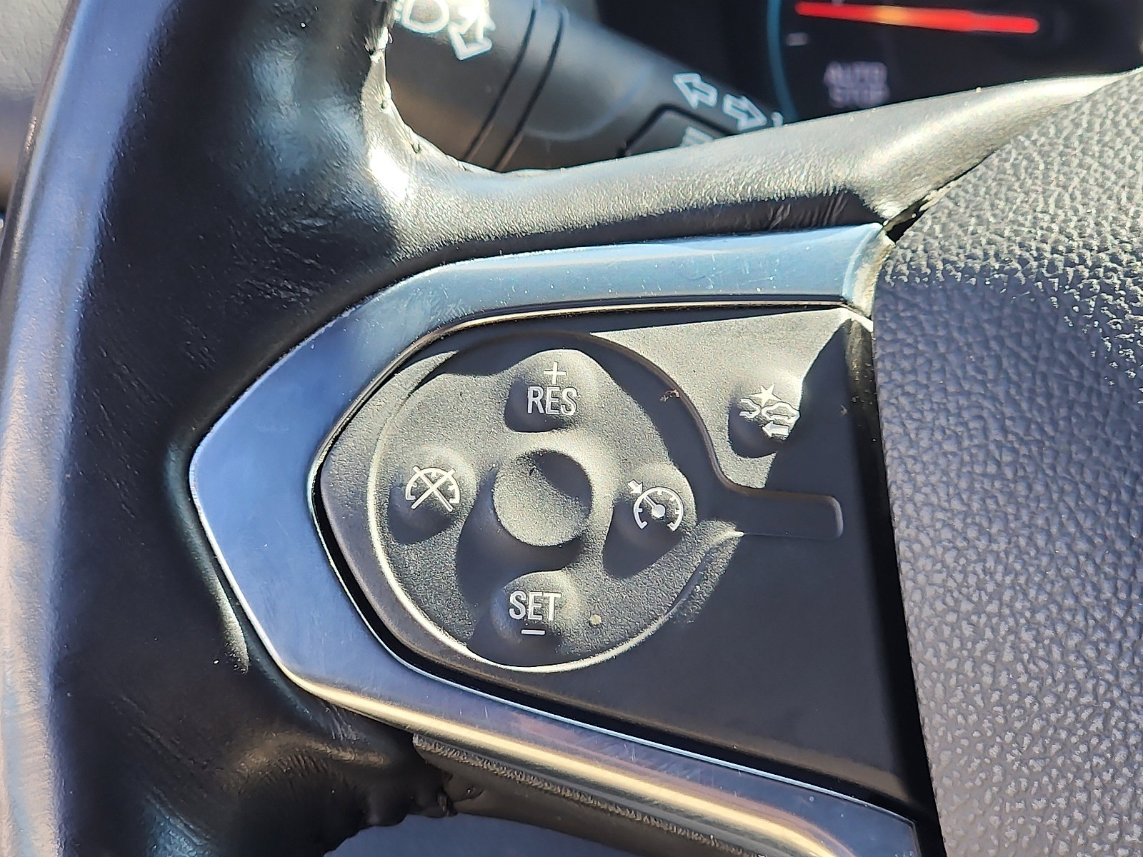 Used 2022 Chevrolet Traverse LT image 20