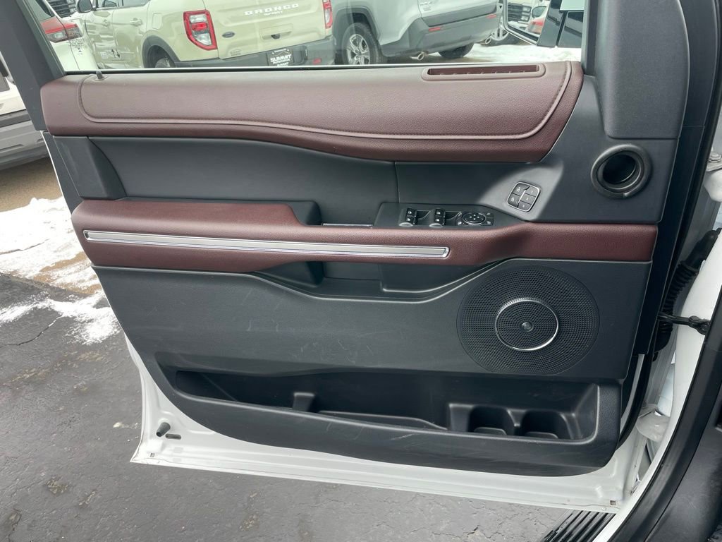 Used 2024 Ford Expedition Limited image 60