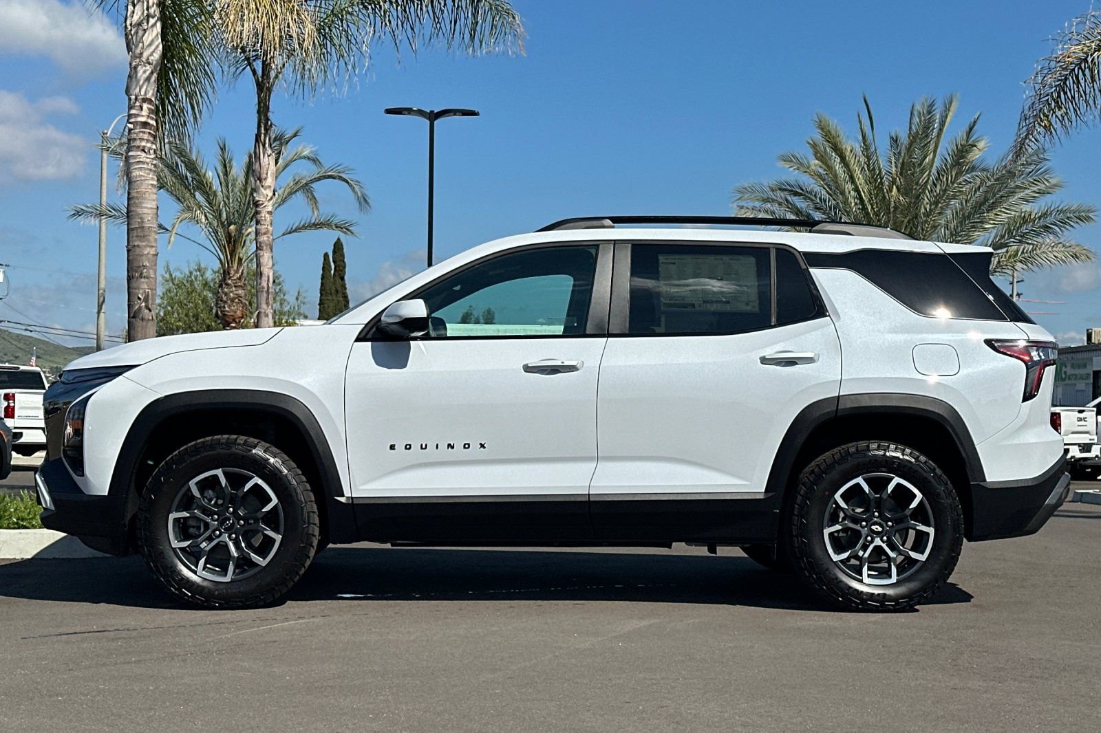 New 2026 Chevrolet Equinox ACTIV w/ Safety and Technology Package image 7
