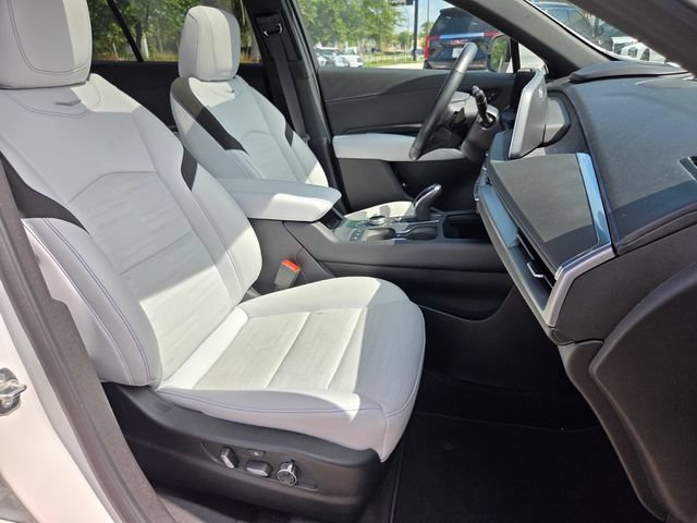 Used 2024 Cadillac XT4 Sport FWD image 15