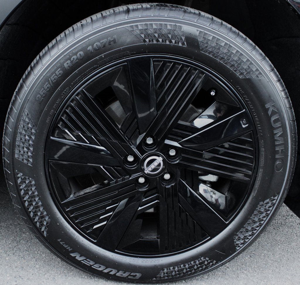 Certified 2025 Nissan Murano SV image 11