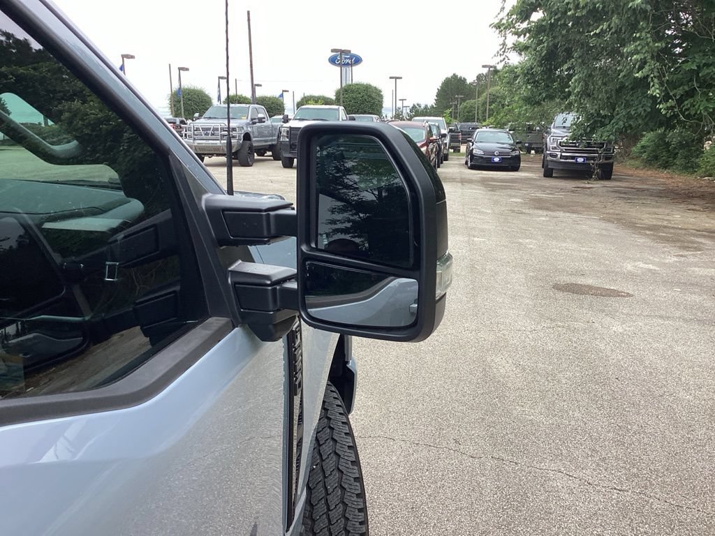 New 2026 Ford F250 Lariat w/ Black Appearance Package AWD/4WD image 35