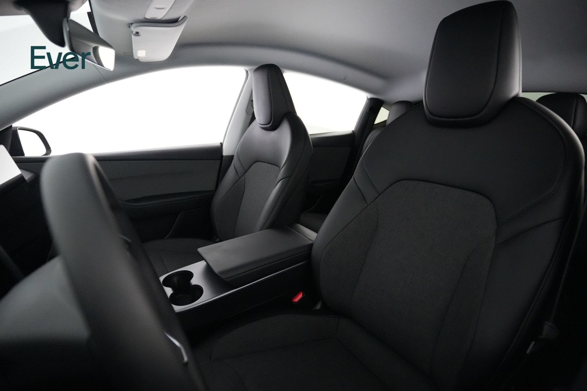 Used 2026 Tesla Model Y 2WD image 4