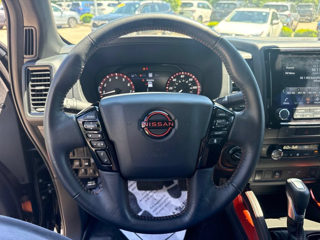 Used 2022 Nissan Frontier PRO-4X w/ Technology Package AWD/4WD image 10