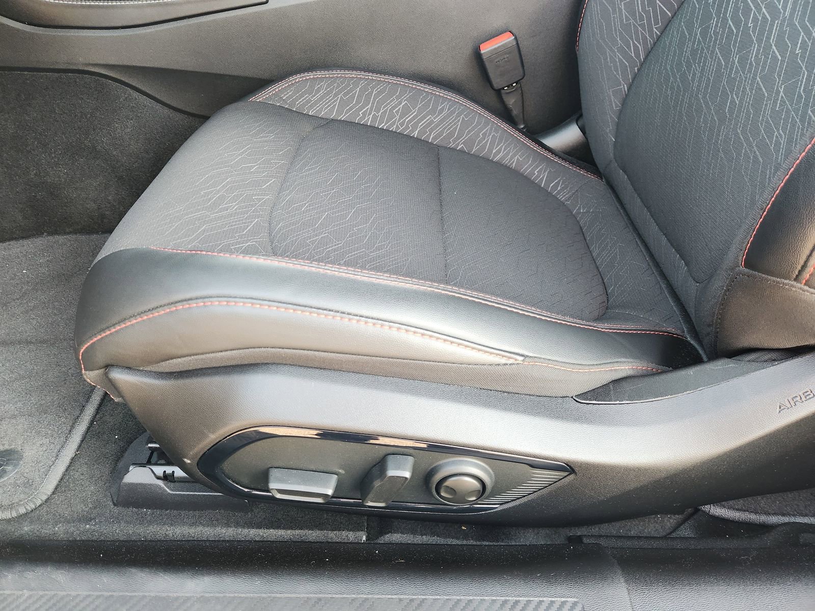 Used 2025 Dodge Charger R/T w/ Quick Order Package 25M R/T image 25