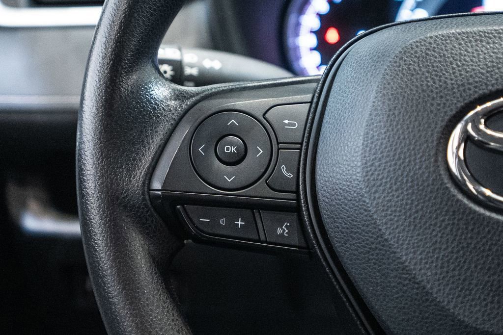 Used 2023 Toyota RAV4 LE image 27