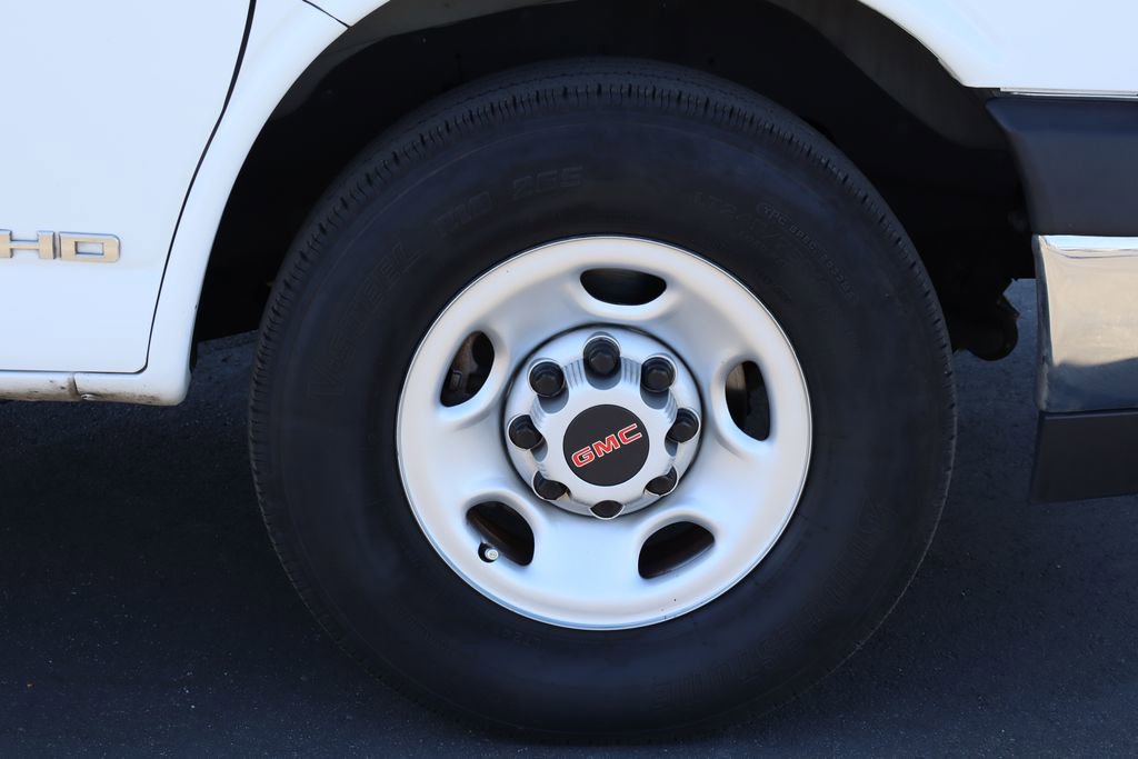 Used 2023 GMC Savana 3500 w/ Power Convenience Package image 32