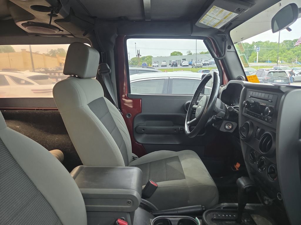 Used 2009 Jeep Wrangler X AWD/4WD image 12