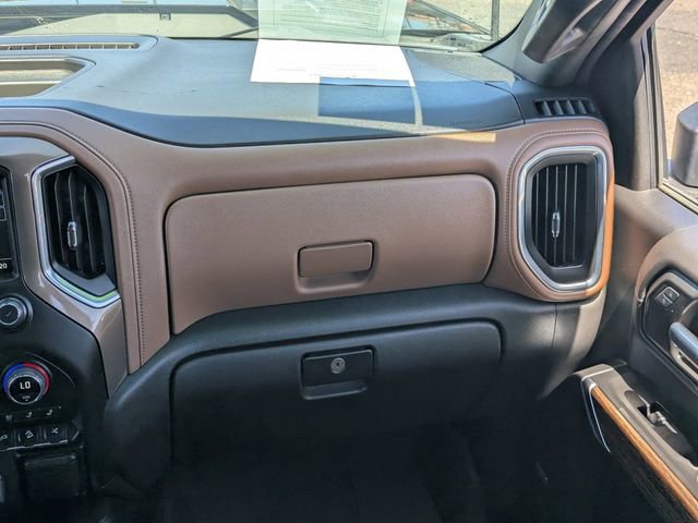 Used 2023 Chevrolet Silverado 2500 High Country w/ Z71 Off-Road Package image 17