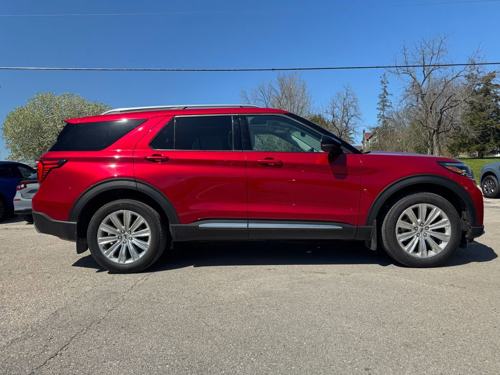 Used 2025 Ford Explorer Platinum w/ LUX Leather Package AWD/4WD image 4