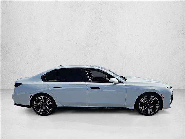 Used 2026 BMW 750e xDrive AWD/4WD image 4