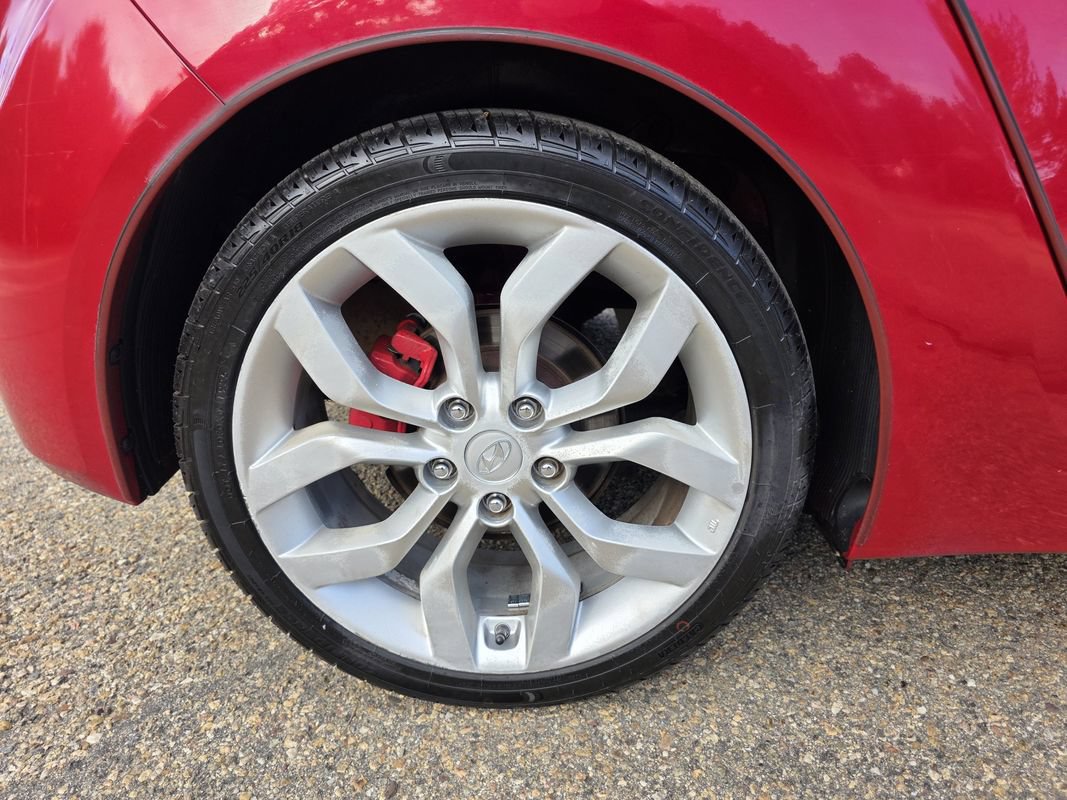 Used 2013 Hyundai Veloster w/ Style Pkg FWD image 36