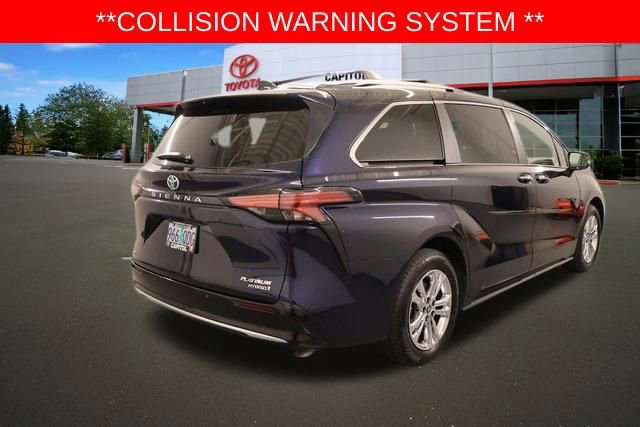 Used 2024 Toyota Sienna Platinum image 4