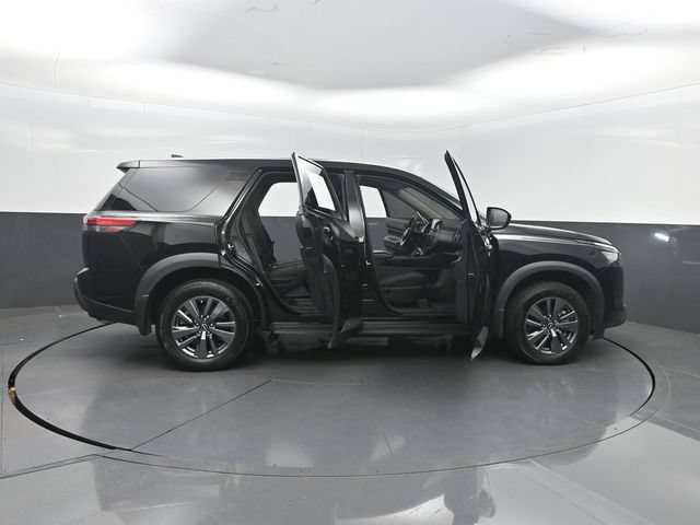 Used 2023 Nissan Pathfinder S FWD image 38