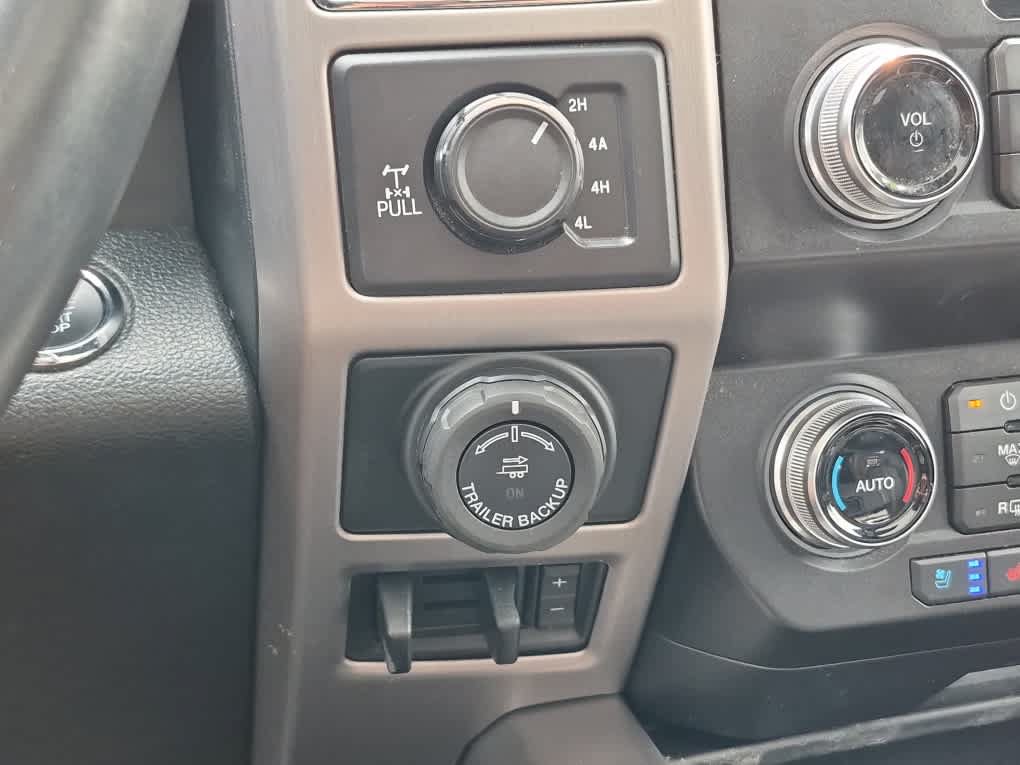 Used 2020 Ford F150 Platinum w/ Equipment Group 701A Luxury AWD/4WD image 17