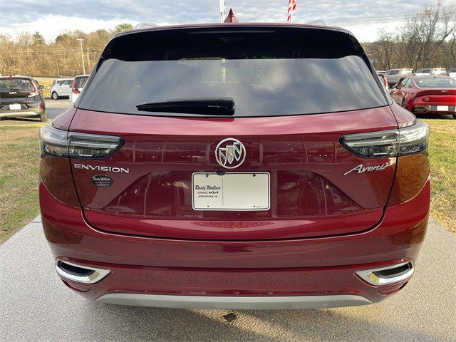 Certified 2023 Buick Envision Avenir image 3