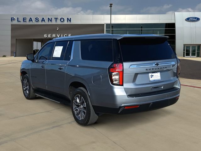 Used 2023 Chevrolet Suburban LS image 3